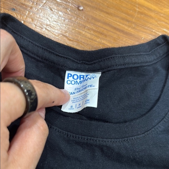 Magic Schoolbus Black and Yellow Short Sleeve Tee Shirt Size Small - Picture 2 of 7